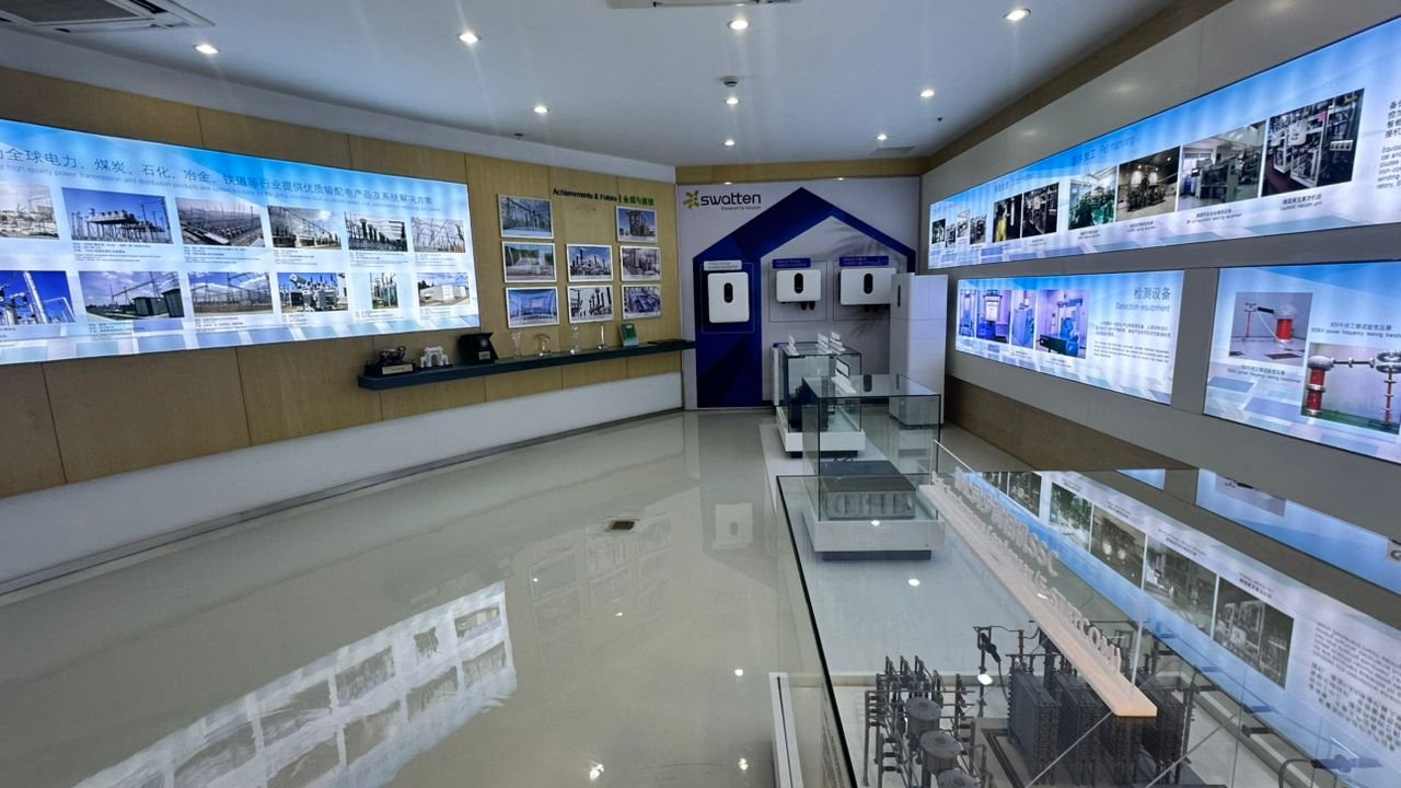 Manufacturing partner showroom
